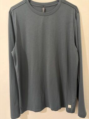 Vuori Long Sleeve Crew in Slate Blue-Grey